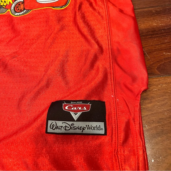 Disney’s CARS Vintage Piston Cup Race Champions “LIGHTNING MCQUEEN” - Picture 2 of 7